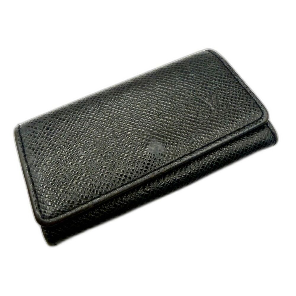 Louis Vuitton Vintage Taiga 4 Key Holder Black Leather Silver Hardware Authentic - Picture 8 of 14